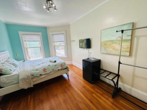 Nice large room in Federal Hill, Downtown with shared bathroom and kitchen bb